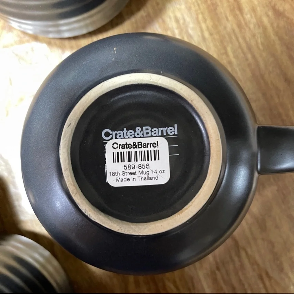 2 x Crate&barrel 18th street mugs